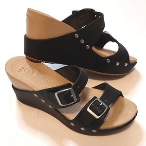 Crocs Women's Black & Beige Buckled Slip-On Wedge Sandals EUC Size 7​